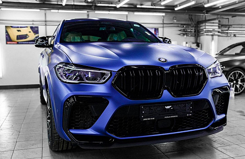 Синий BMW X6 M: антигравийная полиуретановая матовая прозрачная плёнка. Фото - 9