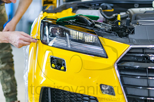 Комплект антигравийной защиты для желтой Audi TT. Фото - 4