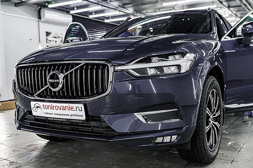 Синий Volvo XC60: комплект антигравийной полиуретановой плёнки